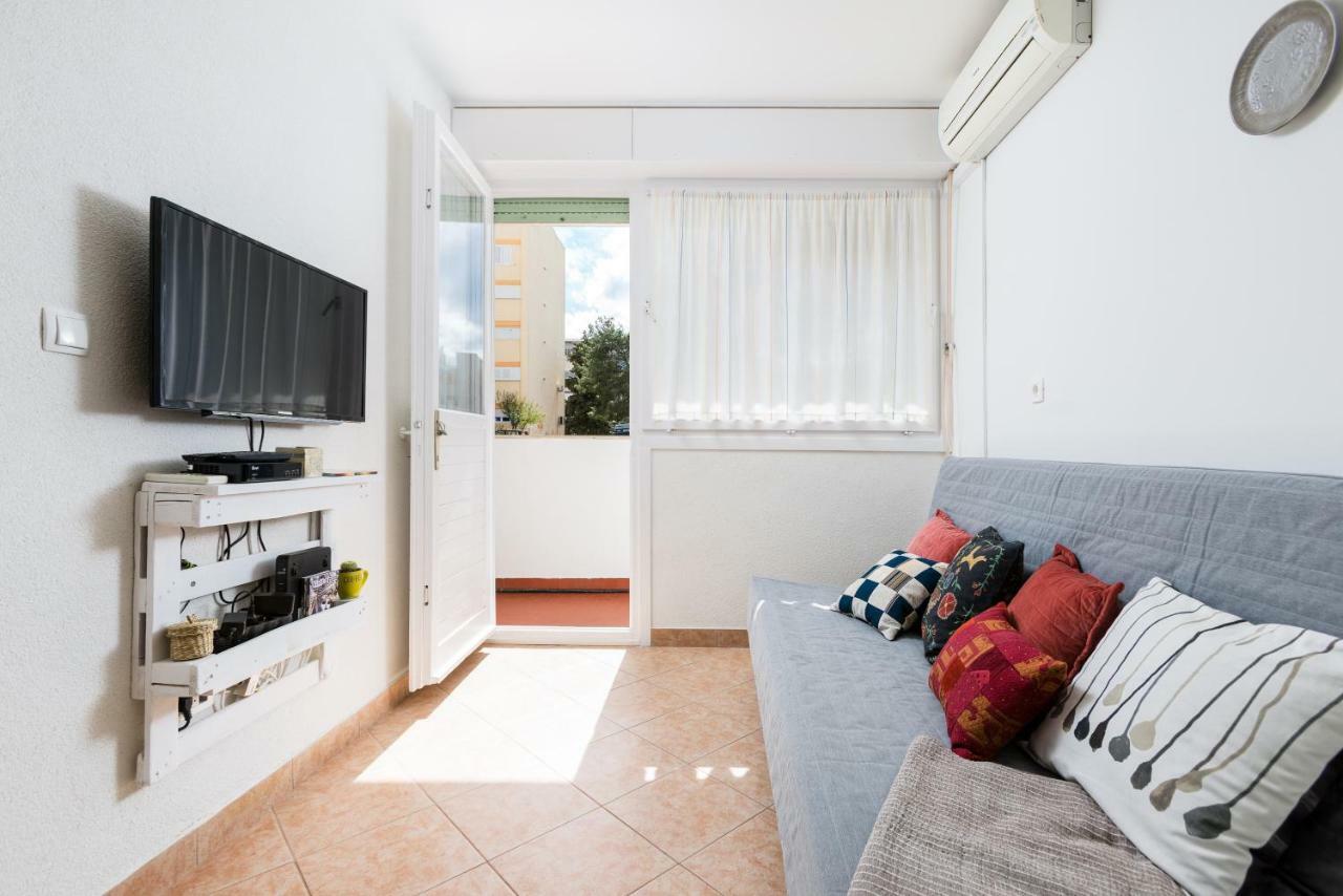 Apartment Romana With A Spacious Terrace Split Exterior photo
